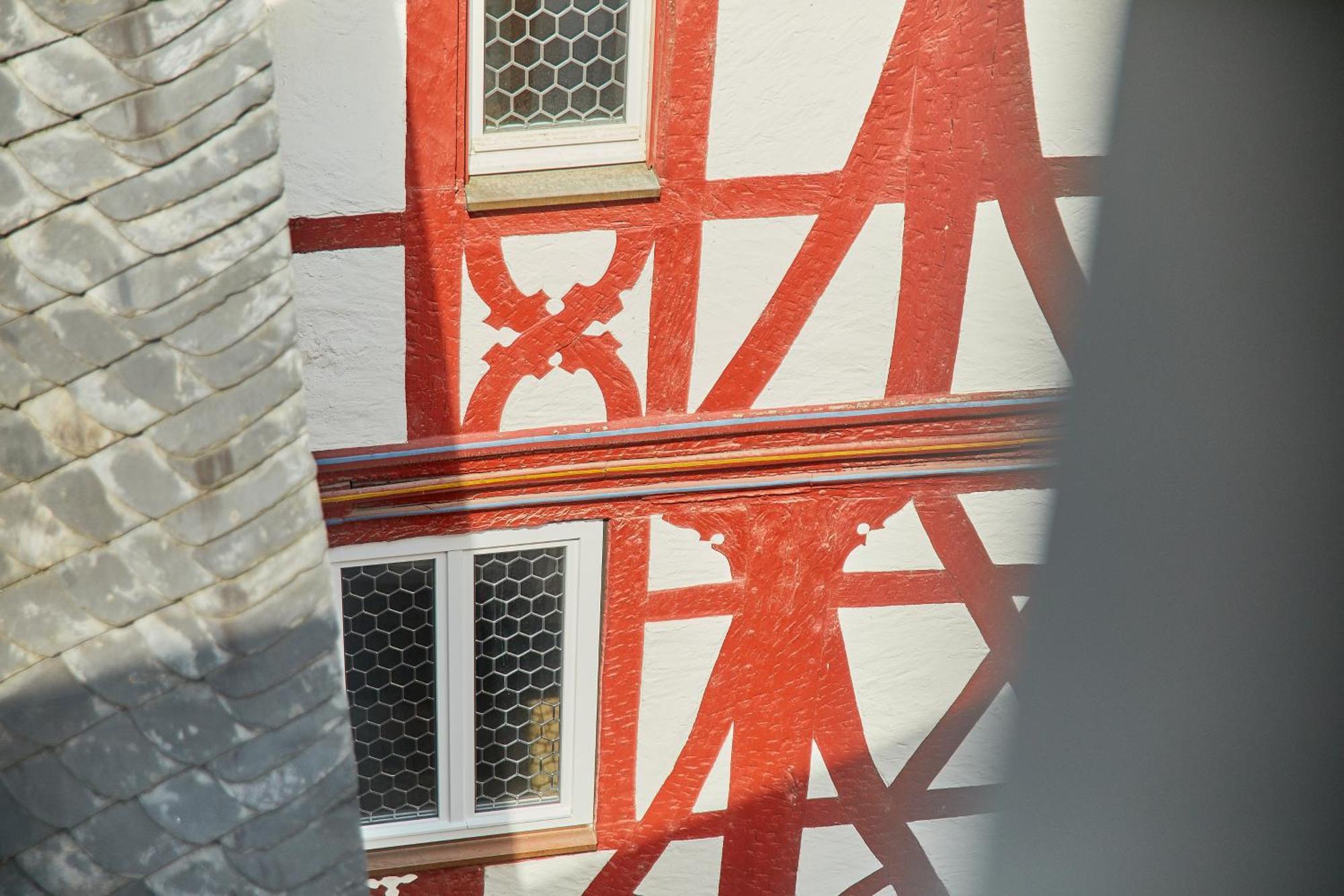 Fachwerkperle Am Historischen Marktplatz แบร์นคาสเทล-คืสท์ ภายนอก รูปภาพ