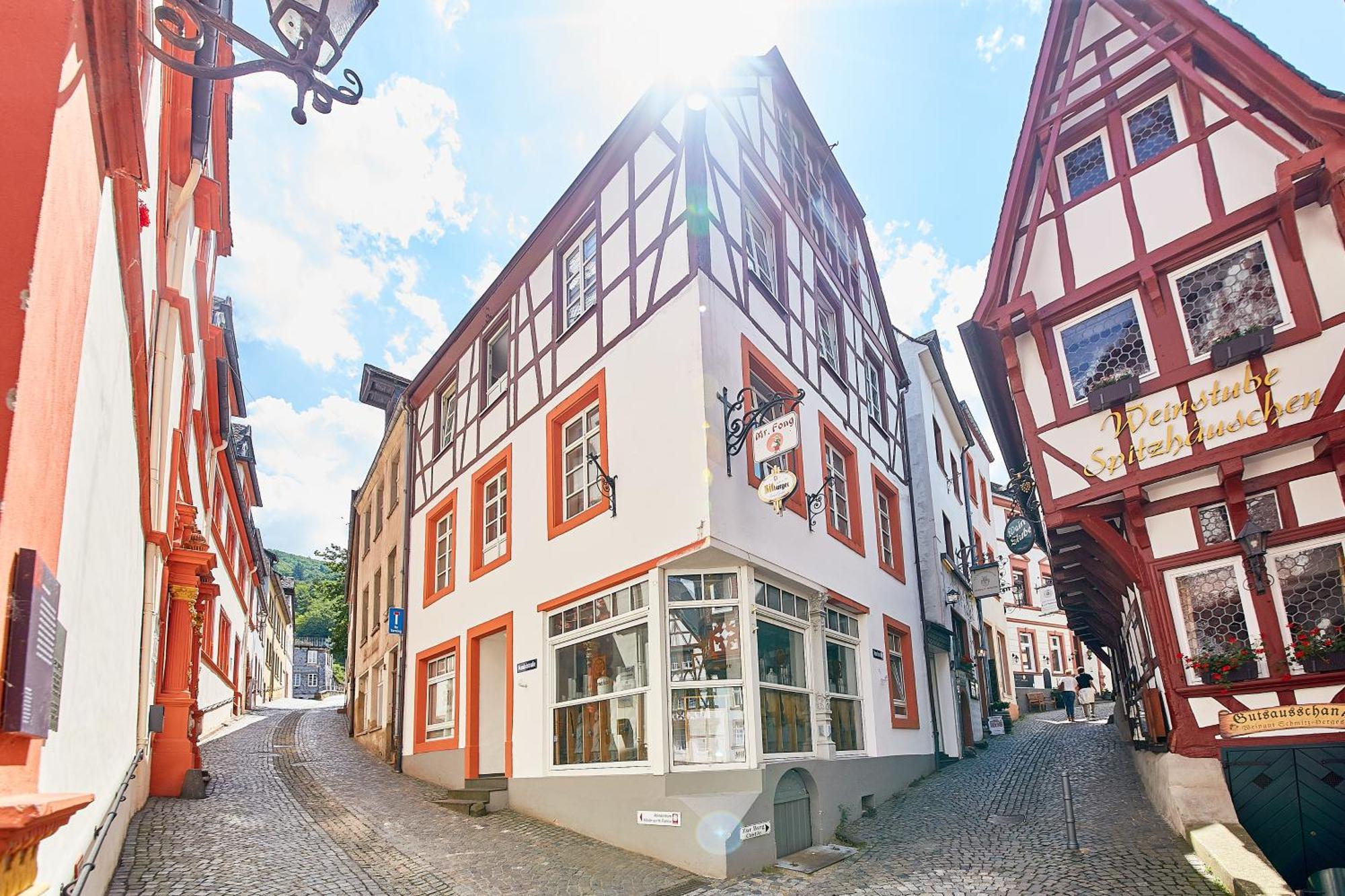 Fachwerkperle Am Historischen Marktplatz แบร์นคาสเทล-คืสท์ ภายนอก รูปภาพ